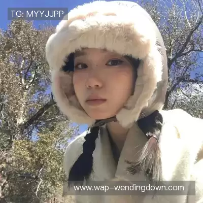 龙含雅